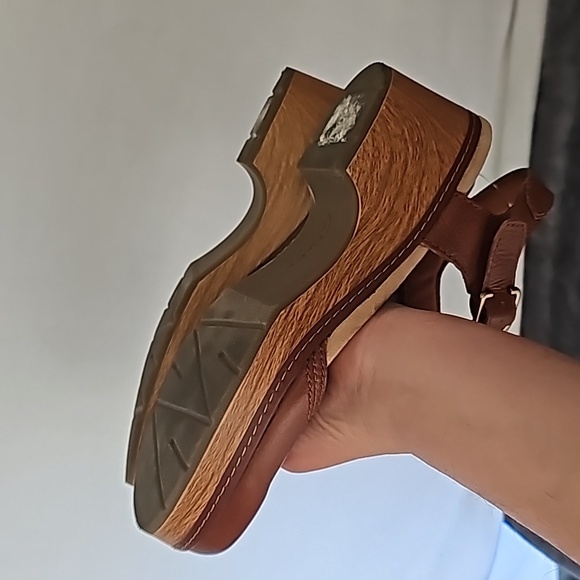 Women's Brown Leather Ankle Strap Sandals - Picture 7 of 9